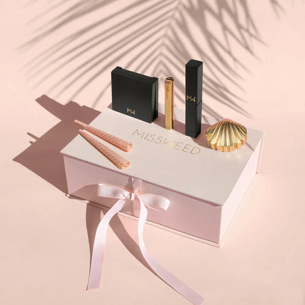 Miss Weed Jet Setter  Travel Kit - Vape Boss