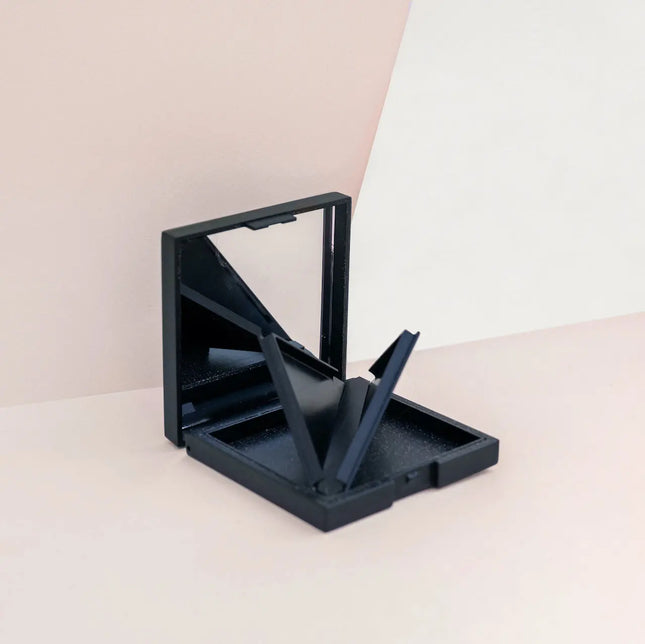 Smoke & Mirrors Compact by Miss Weed - Vape Boss